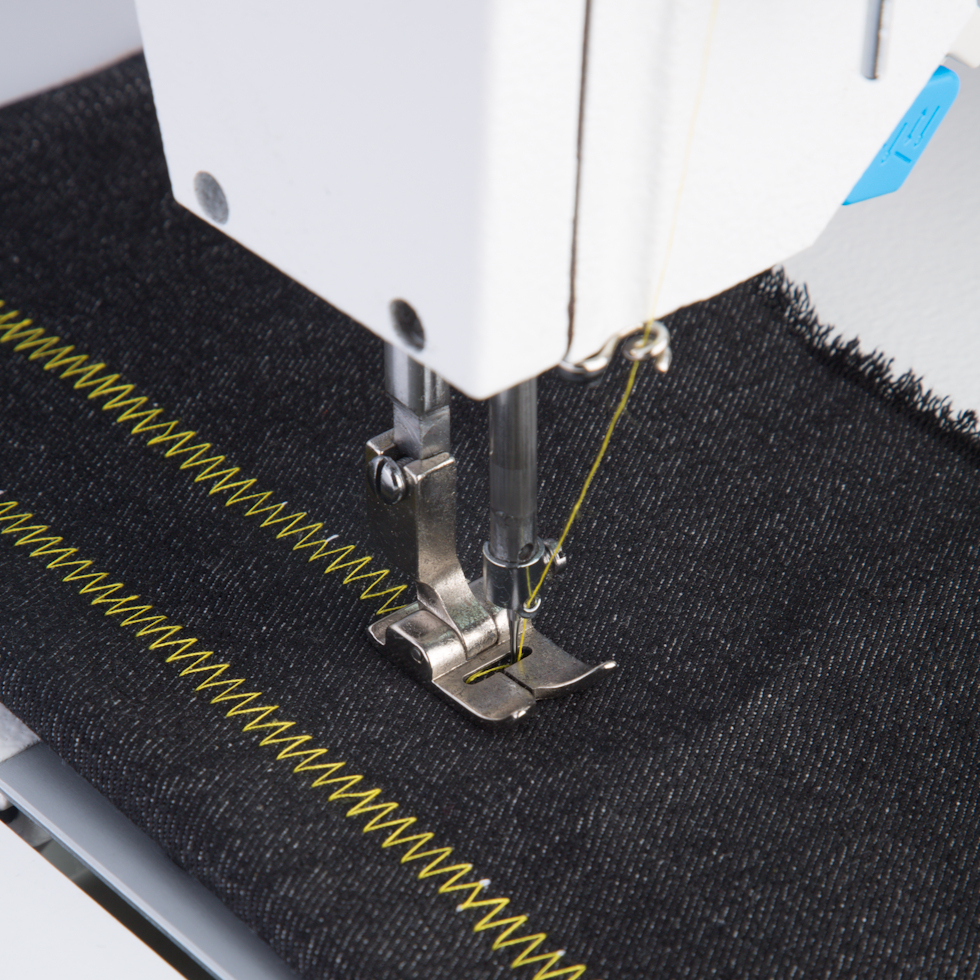 JACK 20U-53Z ZIG ZAG SEWING MACHINE - Image 2